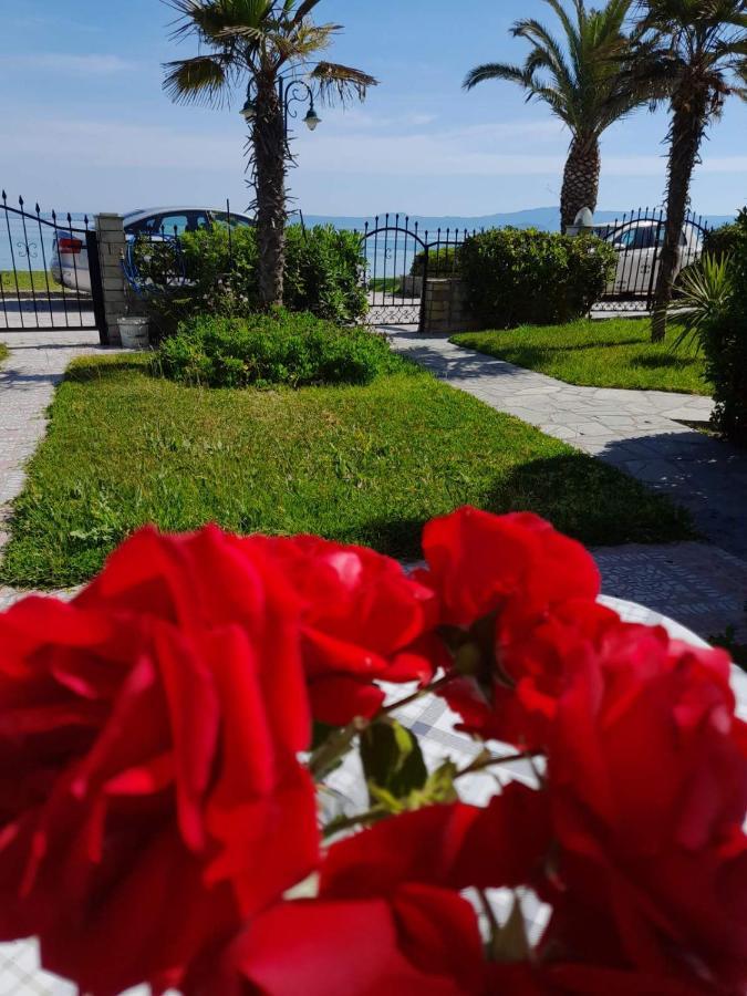 Cozy Maisonette In Pefkochori Chalkidiki Екстериор снимка